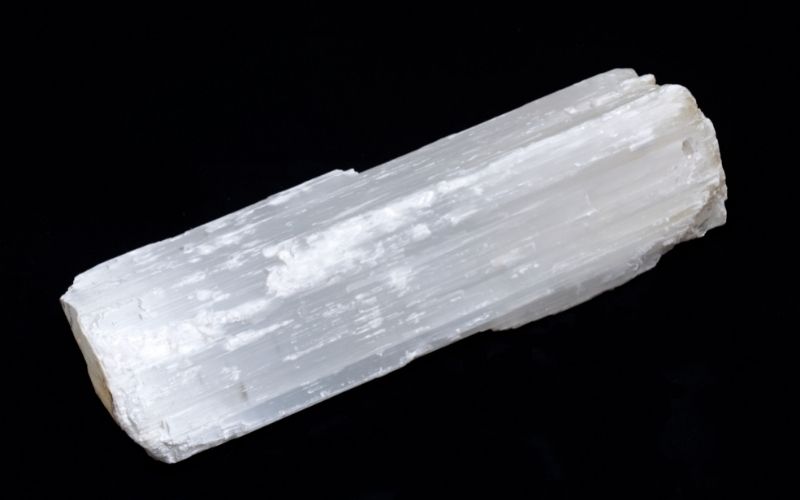Selenite - Crystals for beginners
