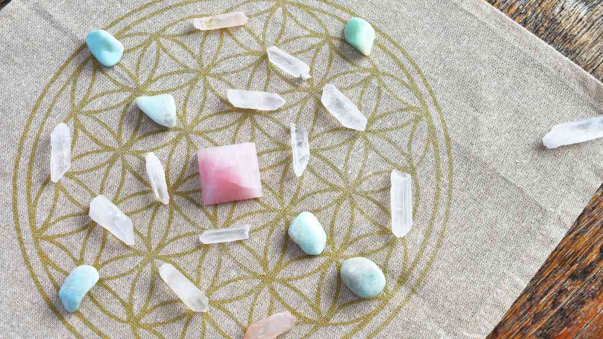 The power of crystal grids - Self Love