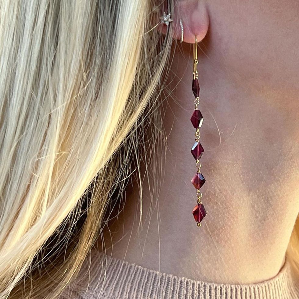 5 Stones Garnet Lozenge Earrings